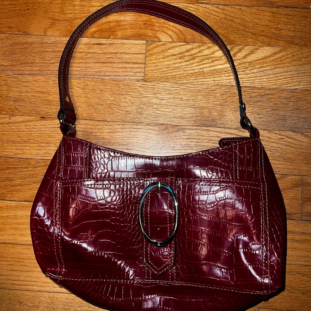 Liz & Co. Deep Red Croc-Pattern Shoulder Bag